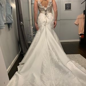 Essence of Australia D2675 unaltered dress size 12